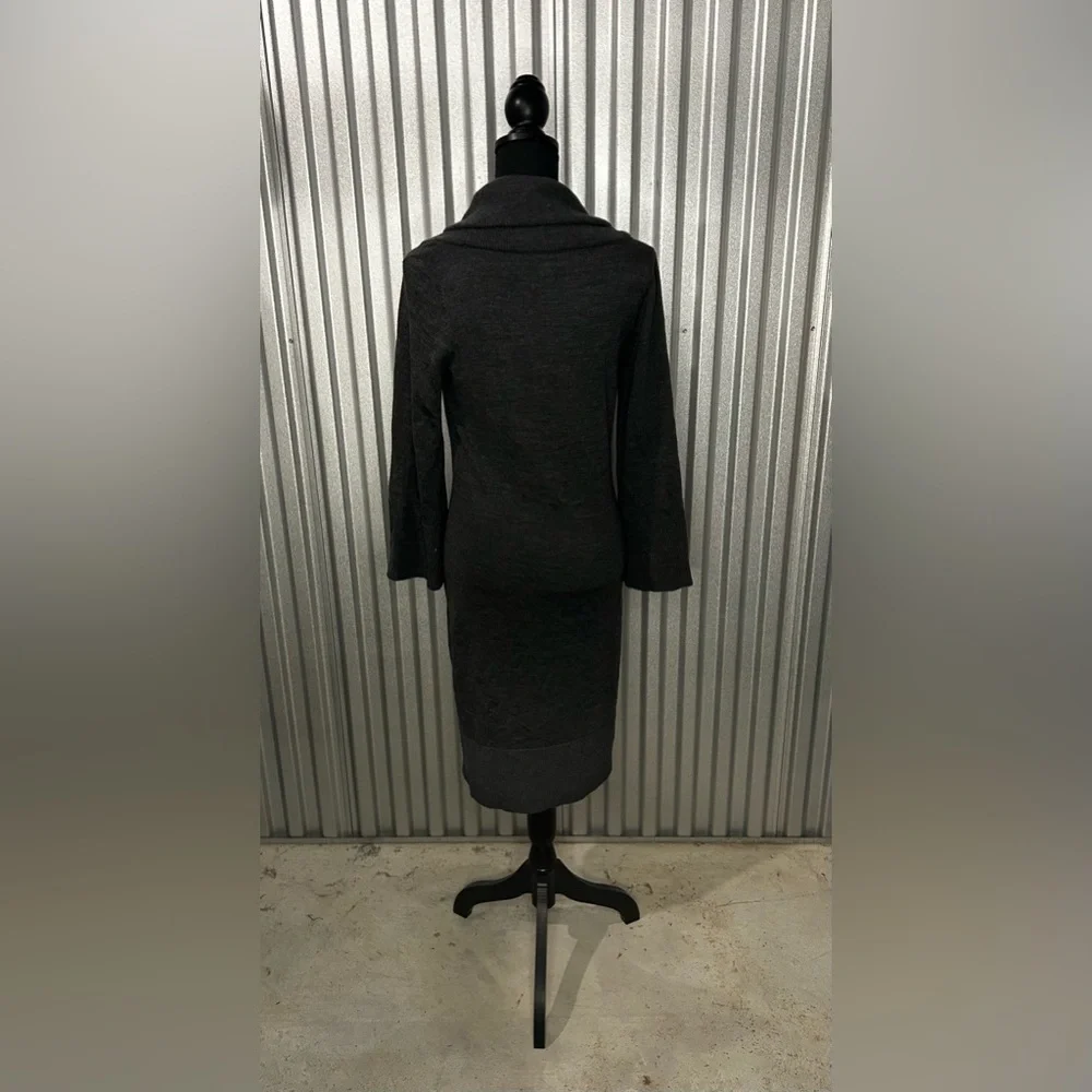 Women’s Saks Fifth Avenue Gray Long Sleeve Turtleneck Wool Sweater Dress Medium - Picture 2 of 4